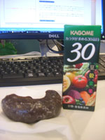 野菜ジュースであがいてます